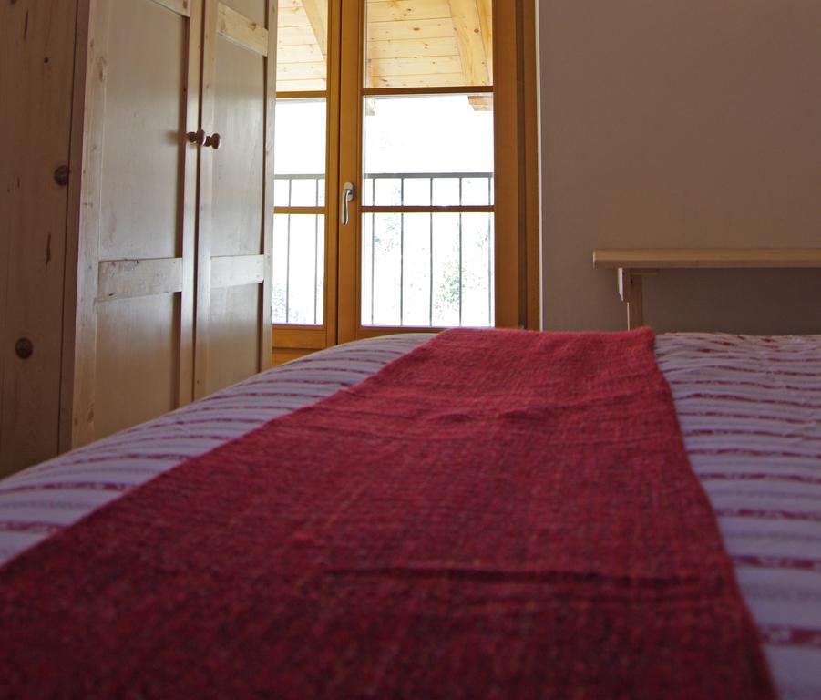 Le Castagne Matte Bed & Breakfast Stenico Bilik gambar